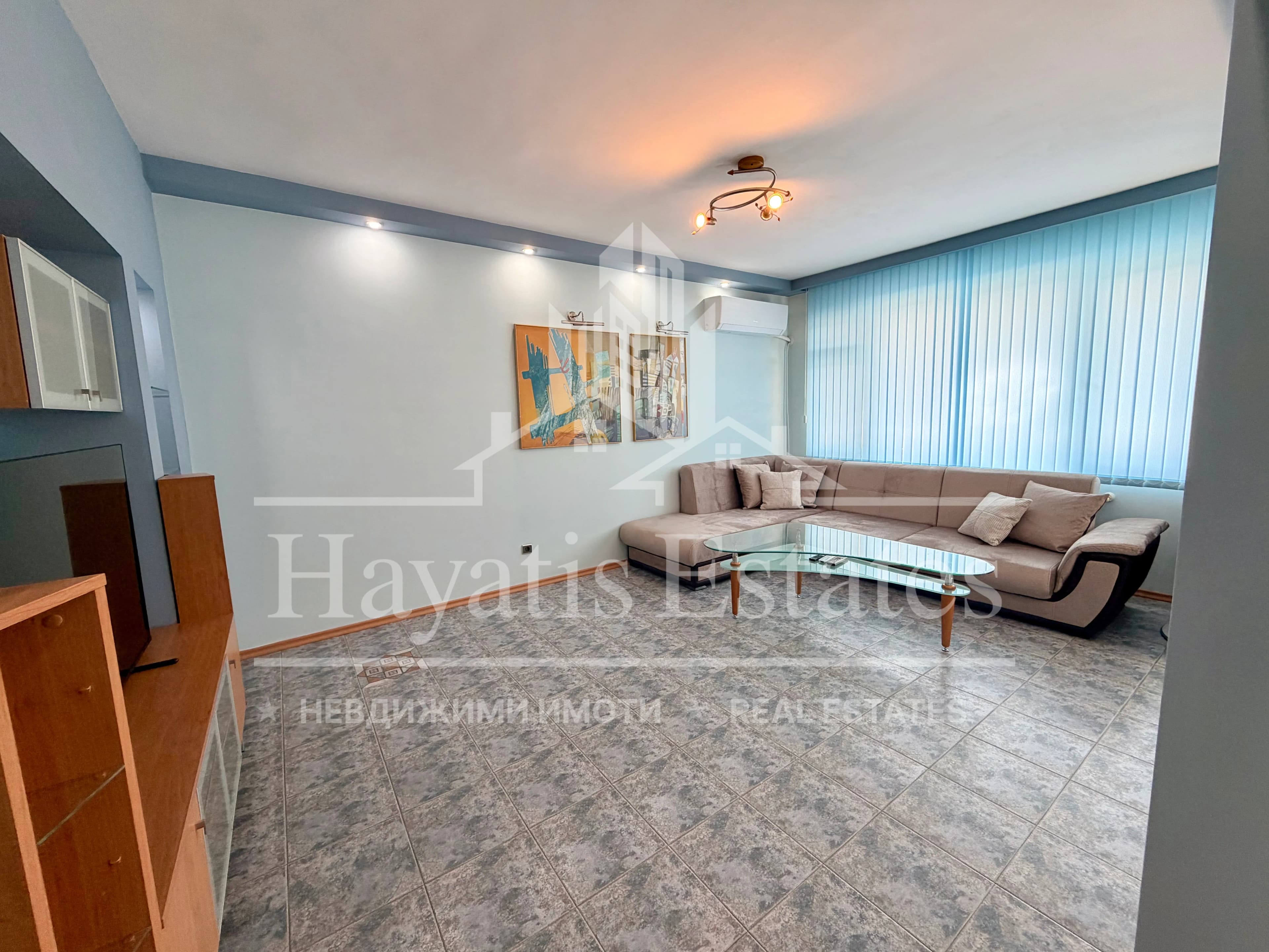 Просторен многостаен апартамент под наем