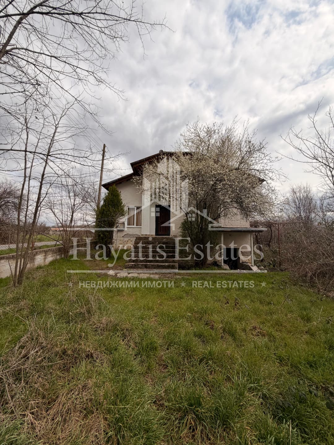 Прекрасен имот в сърцето на с. Малки воден