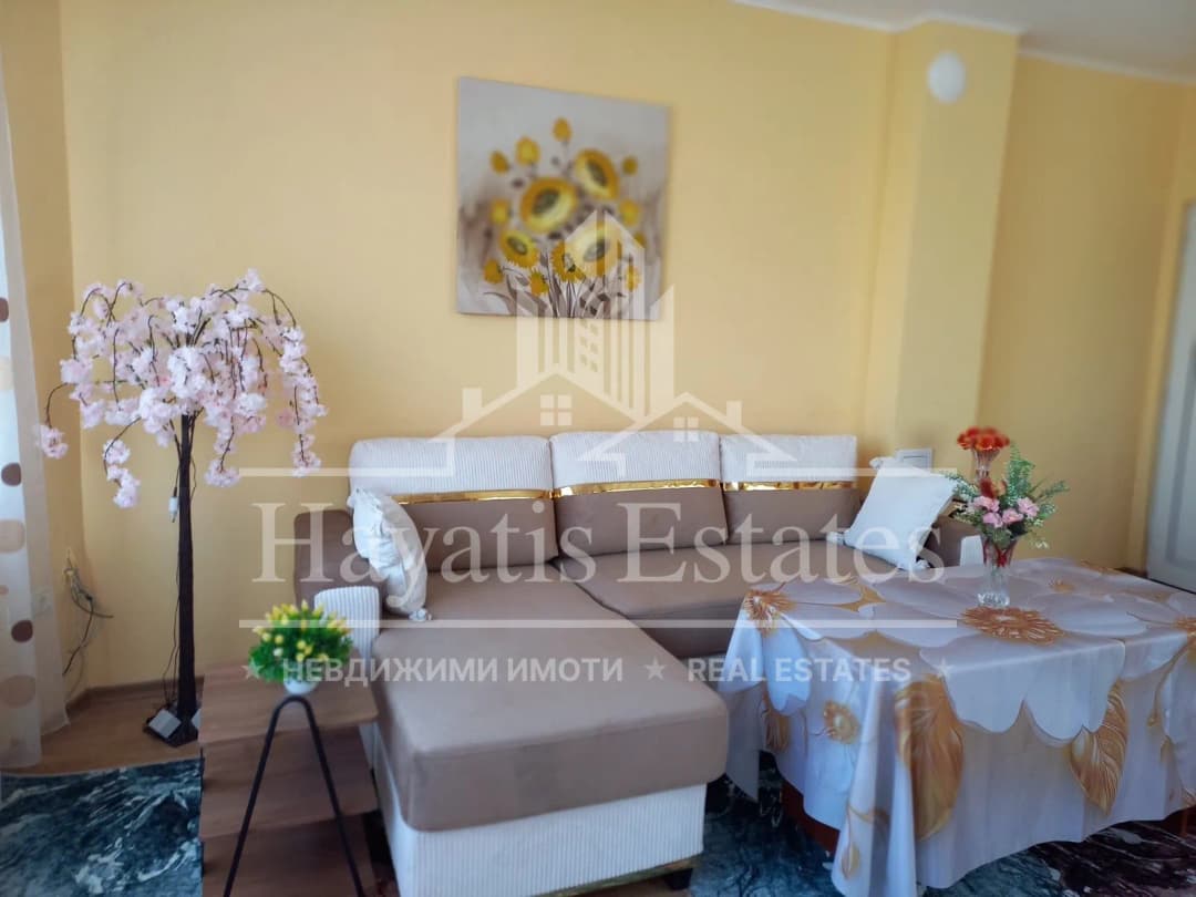 Двустаен апартамент под наем в идеален център