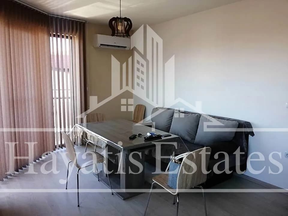 Отдава под наем двустаен апартамент