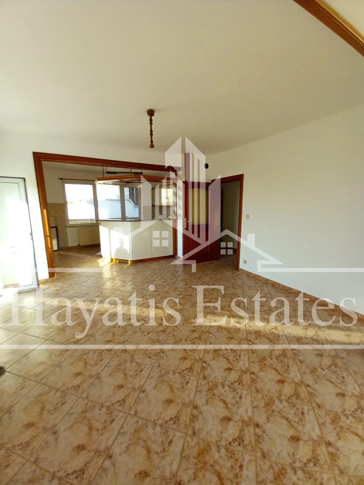 Етаж от многофамилна жилищна сграда за продажба