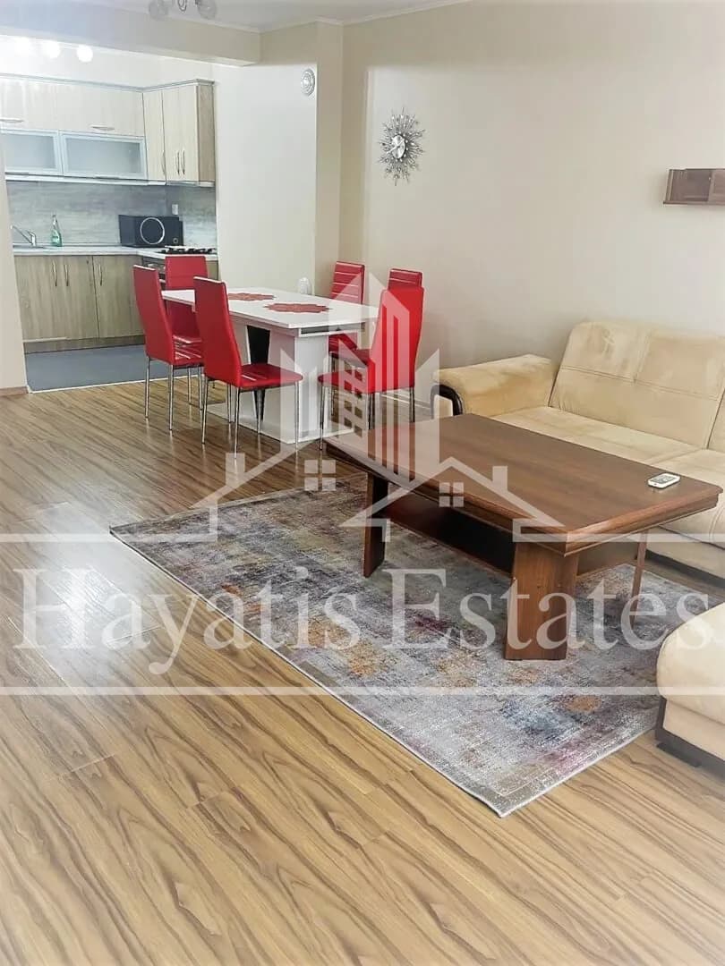 Двустаен апартамент под наем в тих и спокоен квартал